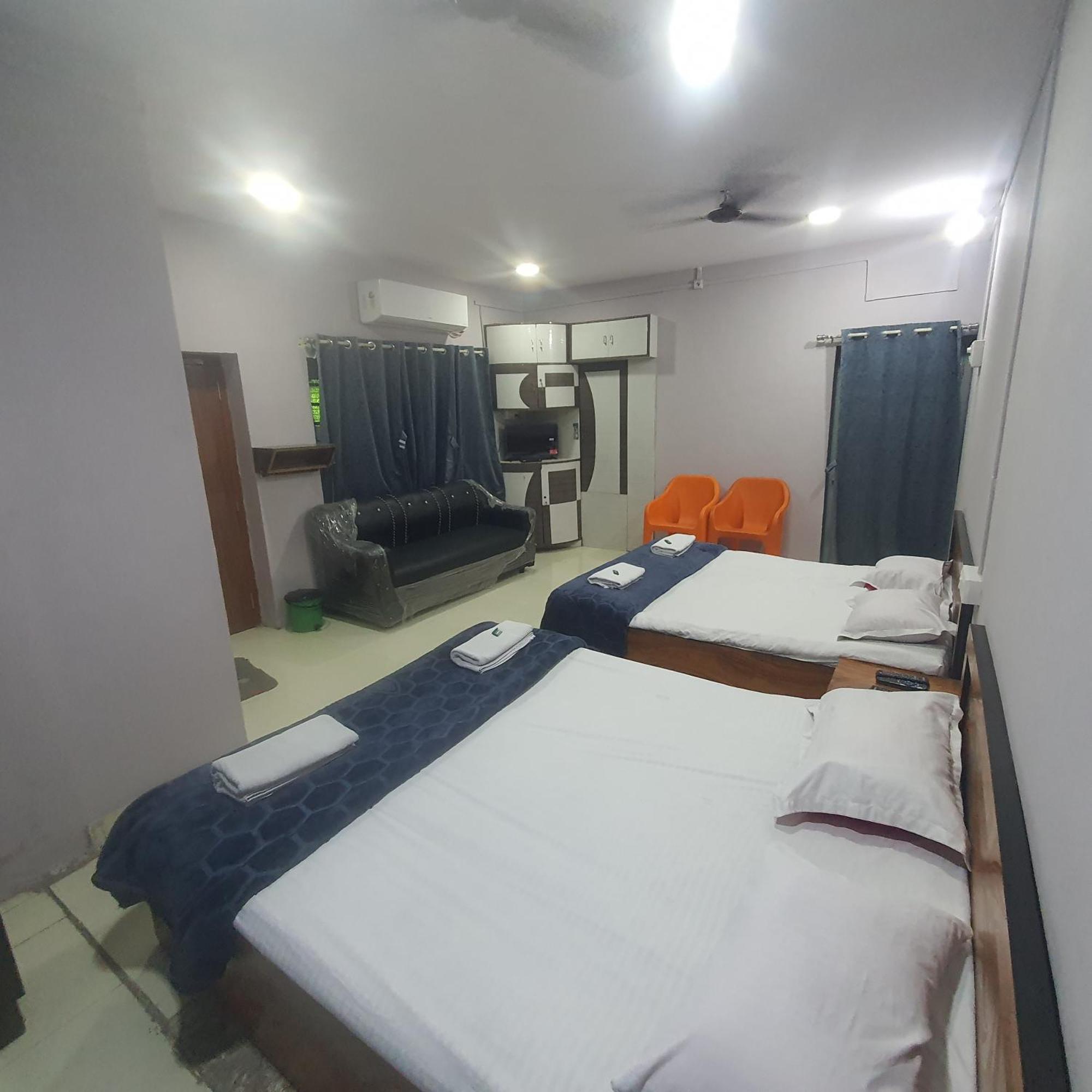 Hotel Family Stay Beside Railway Station Aurangabad  Luaran gambar